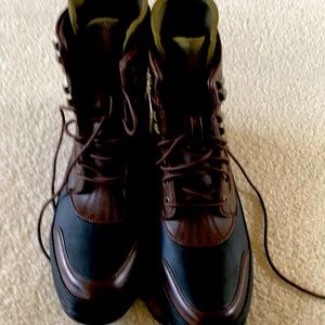 Kenneth Cole boots